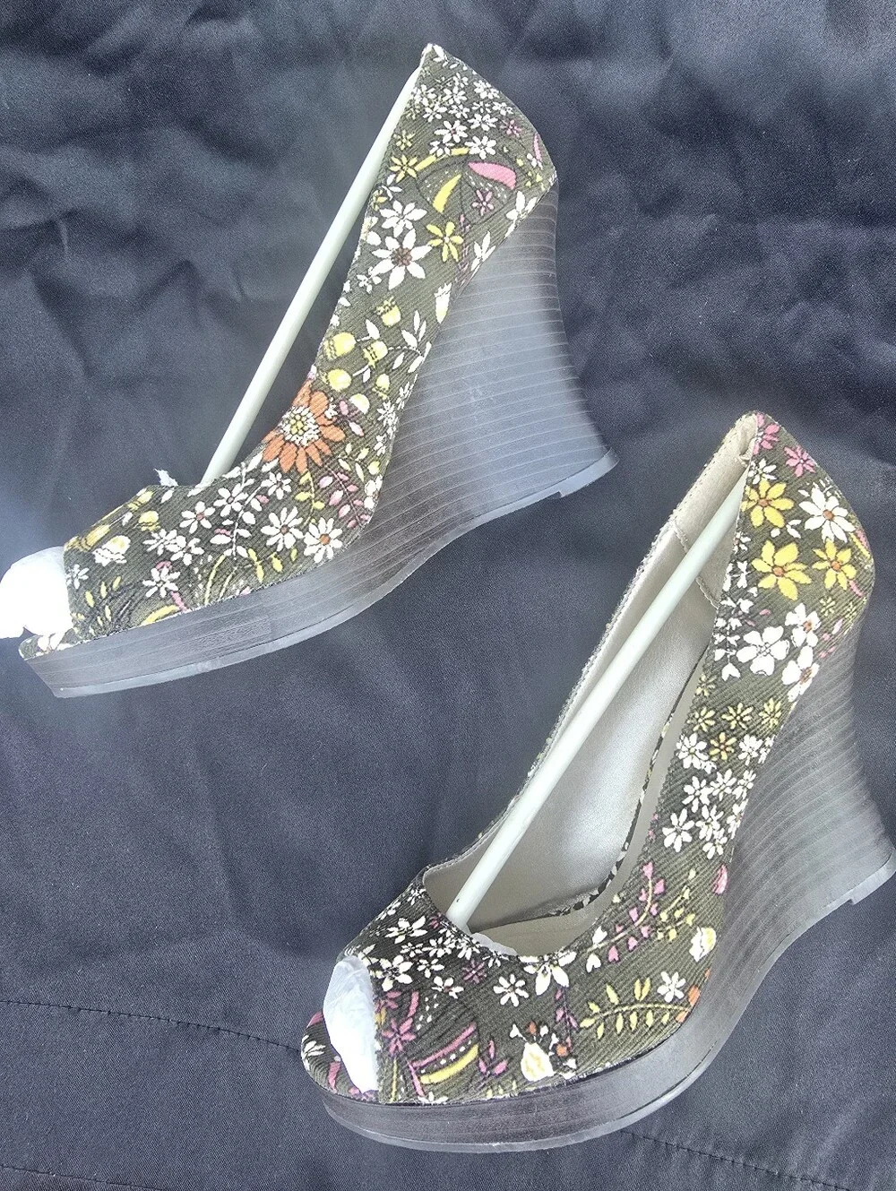 Qupid Olive Green Floral Peep-Toe Wedges